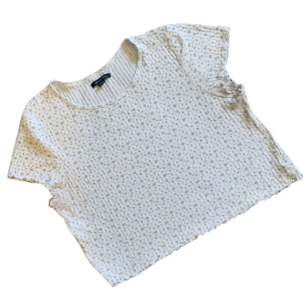 American Eagle Cropped White Floral Baby Doll Short Sleeve Tee